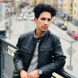 Meet your Posher, Yaqoob